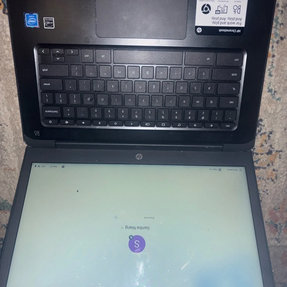 HP TouchScreen Laptop fully functional basically brand new Open to any offers